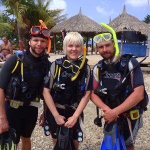 Discover the Underwater Wonders: Your Guide to the Introductory Dive in Curaçao