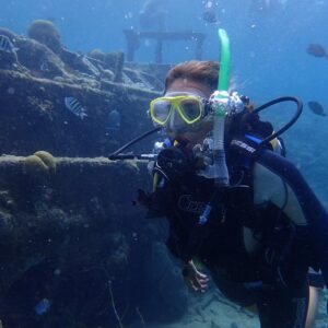 Guided House Reef Dive at Tugboat Beach, Curaçao