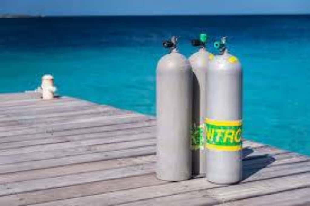 Experience Unlimited Diving with the Nitrox Tank Package at Jan Thiel Diving