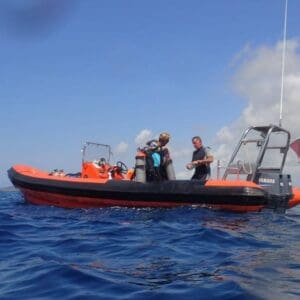 Beleef de Ultieme 2 Tank Begeleide Bootduik bij Jan Thiel Duiken