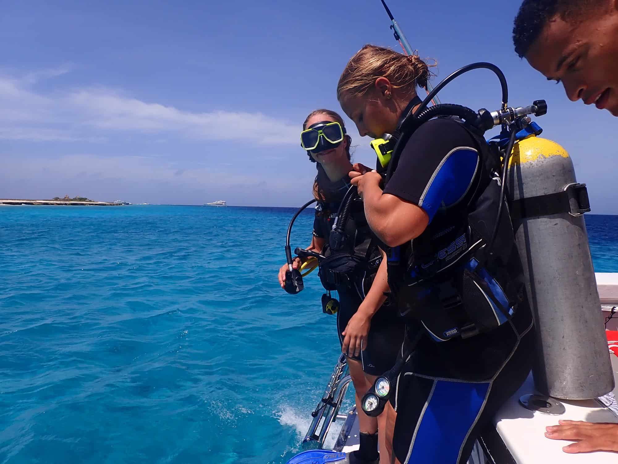 Discover the Ultimate Diving Experience in Curaçao with CuracaoTodo.com ...