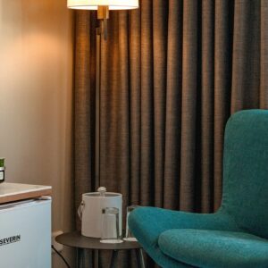 Discover the Octagon Standard Room: Perfect for Business Travelers and Digital Nomads