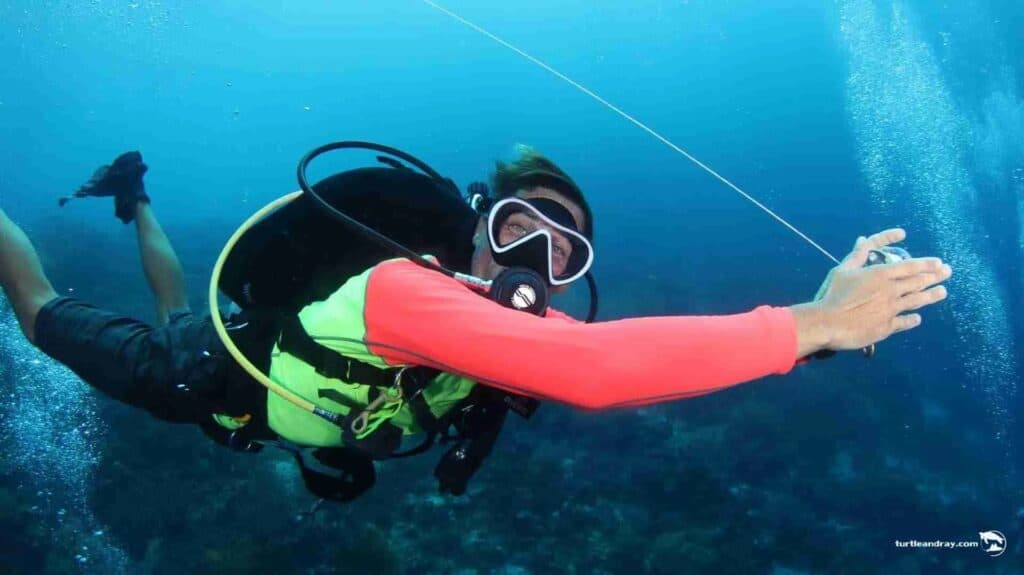 Dive into Adventure with the PADI Drift Diver Specialty Course in ...