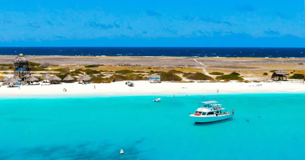 4 Days of 2 Tank Boat Diving in Curaçao with Ocean Encounters