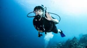 Discover the Thrill of Self-Reliant Diving in Curaçao