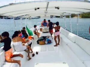 Discover Curaçao’s Underwater Splendor with Tug Divers’ Boat Dive Trip