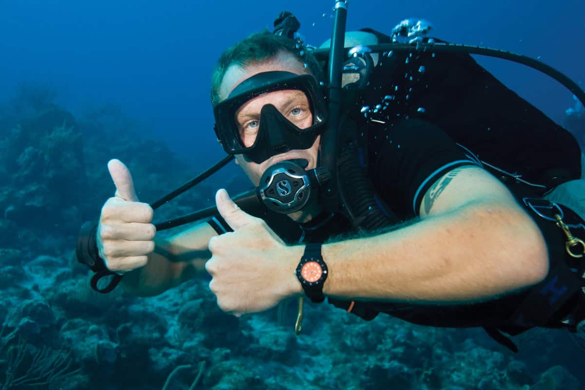 PADI Divemaster worden op Curaçao: Je eerste stap naar een duikcarrière