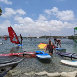 Leer windsurfen op Curaçao