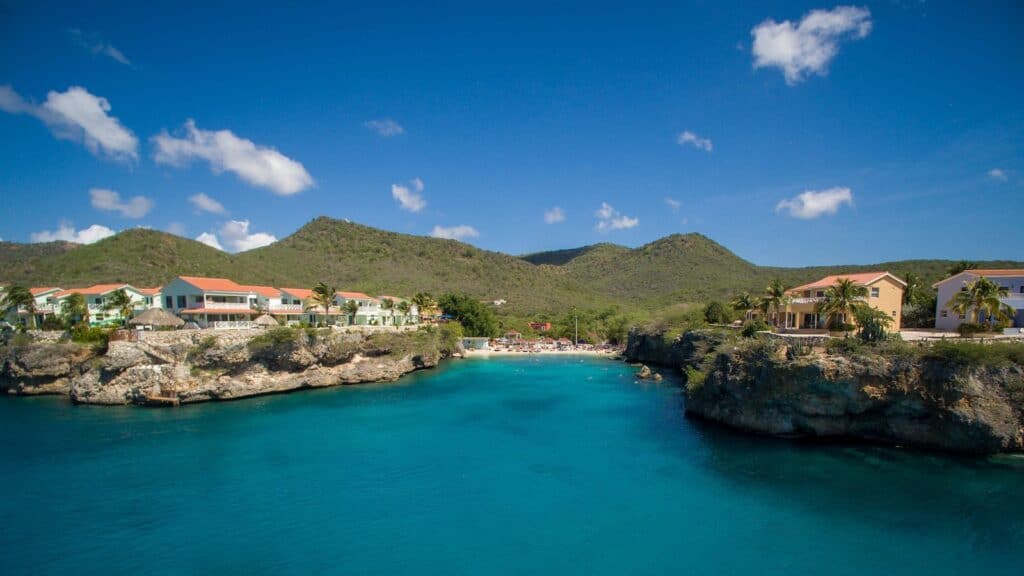 Discover the Hidden Gem of Curacao: Lagun