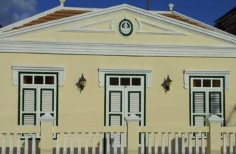 poppy hostel curacao