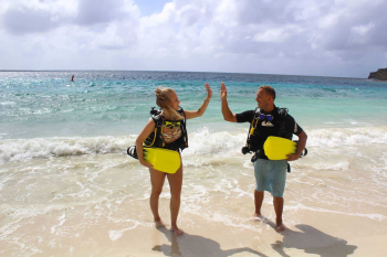 Discover Scuba Dive at Jan Thiel Diving: An Unforgettable Underwater Adventure