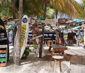 Ontdek Mambo Beach Boulevard op Curaçao