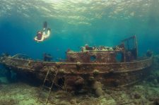 Tug Divers Curacao